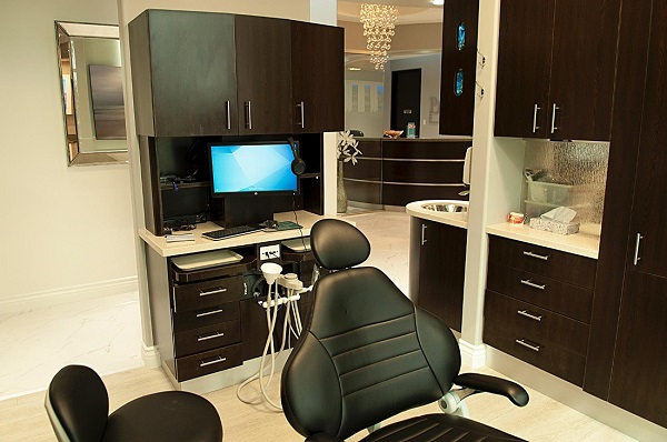 Photo of Premier Smiles Dentistry Front Office